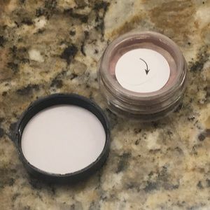 Bare minerals loose mineral eye shadow